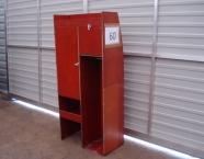 Półka  ze sklejki wodoodpornej uniwersalna.<br />
Wymiary:<br />
DŁ - 81 cm<br />
WYS - 180...